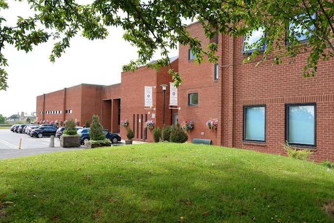 Horsforth School & Sixth Form, located in Lee Lane East, Horsforth, has 35.4% of pupils achieving AAB or higher.