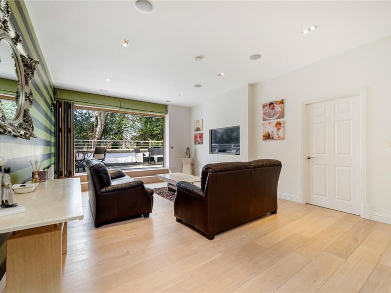 A second living room, which also works brilliantly as a bedroom, has direct access onto the private terrace.