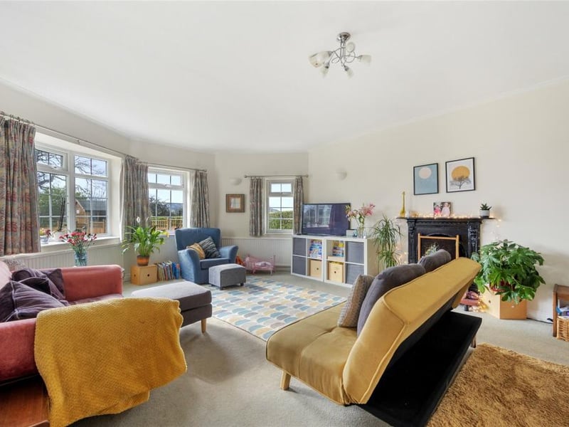 Riffa House also benefits from two lovely cottages.