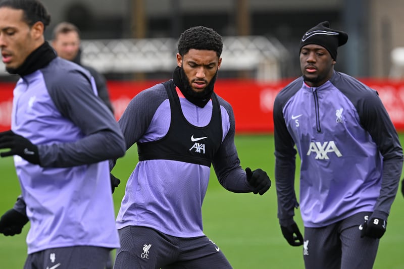 Playing just to the right of the back three, Gomez would be tasked building up down the right and covering large areas of space behind Trent Alexander-Arnold. His experiences playing full-back this season should allow for him to thrive here.