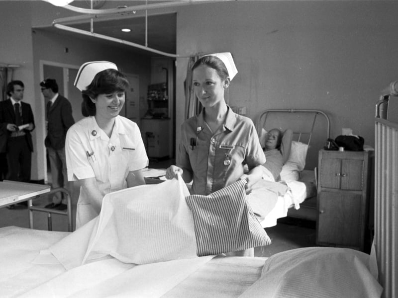 Nurses at Edinburgh Royal Infirmary had to use paper sheets and pillowcases during the porters and auxiliaries strike in May 1982.
