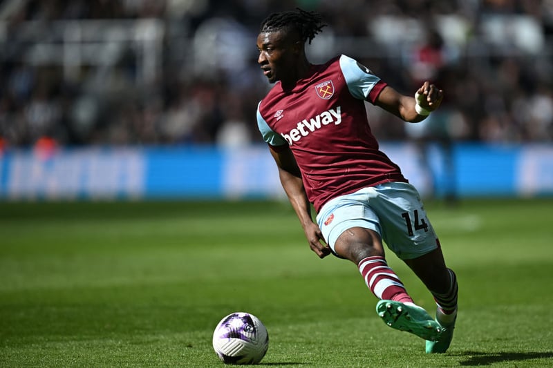 7/10: West Ham's best performer in the first-half, and offered much more threat in the box than Antonio but unfortunately had few to help him find the back of the net. 