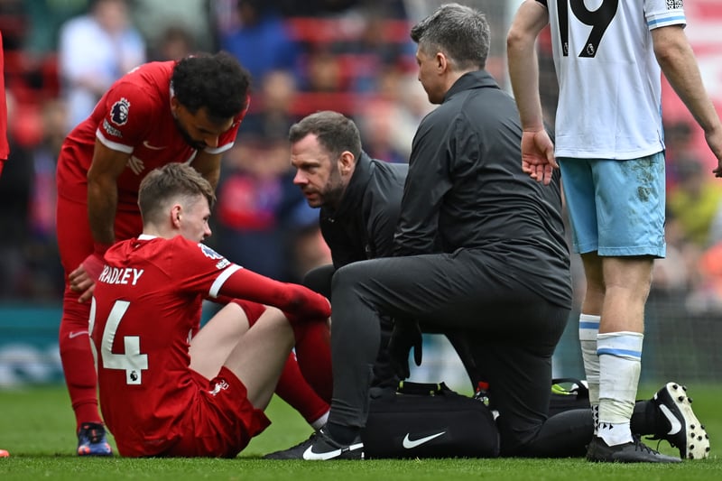 The right-back was forced off against Palace with an ankle issue that is being assessed. He's now expected to be absent for three weeks.