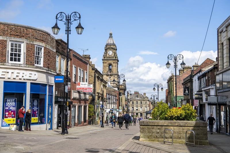 Morley, which sits in LS27, is the eighth most popular, with an average house price of £235,694 and a weekly rental price of £194.
