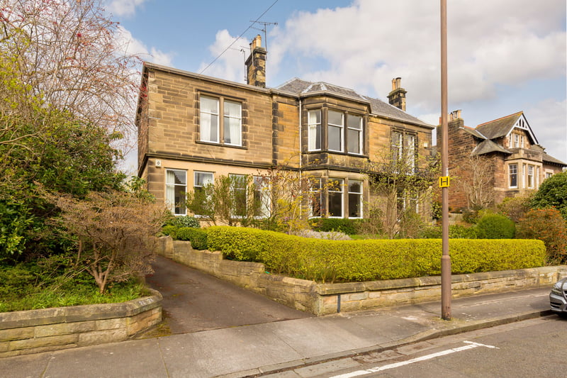 The property is situated in the highly regarded Grange conservation area, close to excellent private and public schooling. The Grange conservation area is often regarded as one of Edinburgh's most desirable and coveted residential districts.