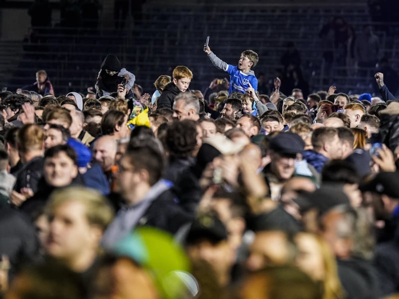 The phenomenal pictures telling story of Portsmouth night of League One title glory
