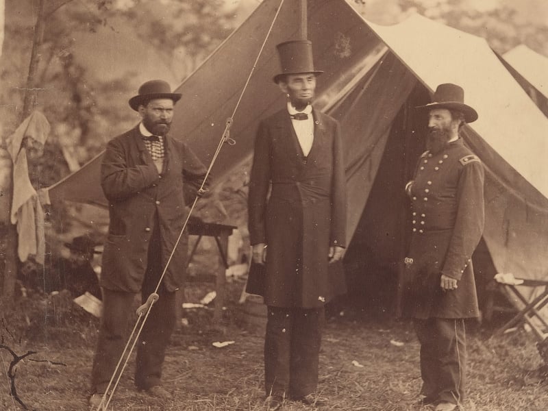 Allan Pinkerton was the second surviving son of William Pinkerton and Isobel McQueen and was born in the Gorbals. He is best known for creating the  Pinkerton National Detective Agency. Here he is pictured alongside President Abraham Lincoln who he claimed to have foiled an assassination attempt against in 1861. 