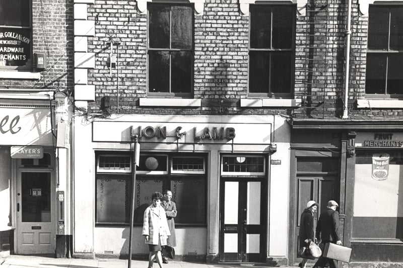 The Newgate Street entrance of the Lion and Lamb in 1964 before demolition.
