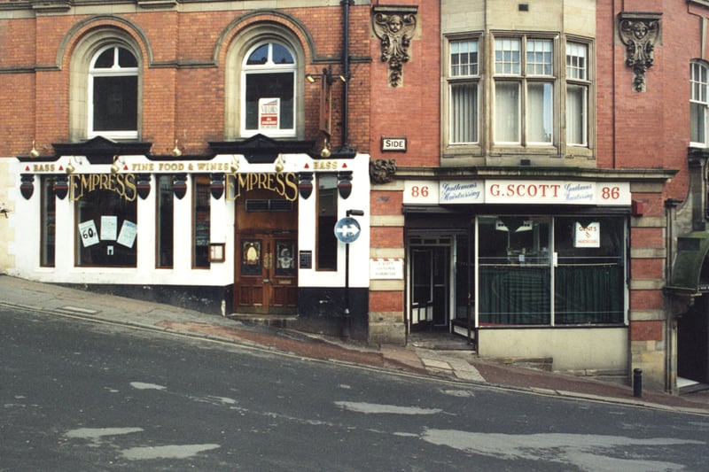 A photograph of the Empress pub the Side taken in 1995. 