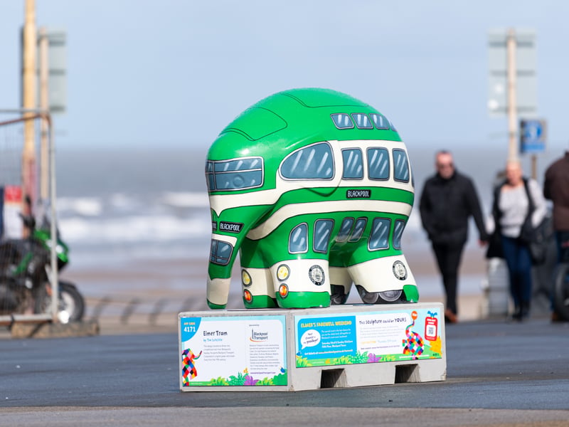 This design transforms Elmer into a traditional tram from Blackpool’s heyday. He sports Blackpool Transport Corporation’s original green and cream livery from the 19th century.