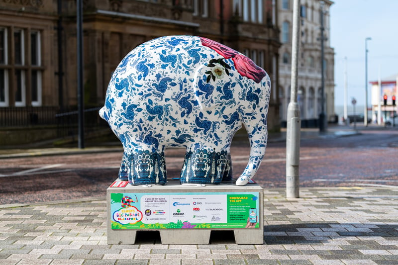 When Laurence Llewelyn-Bowen ‘herd’ about Elmer’s Big Parade Blackpool he jumped at the chance to be part of it and has produced this decorative piece inspired by his passion and flair for interior design and floral patterns.