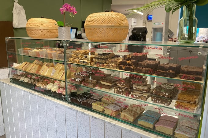Pedders Lane, Ashton-on-Ribble, Preston, PR2 1HN | 4.7 out of 5 (81 Google reviews) | "Brilliant quality cakes and ice cream, always fresh and tasty!"
