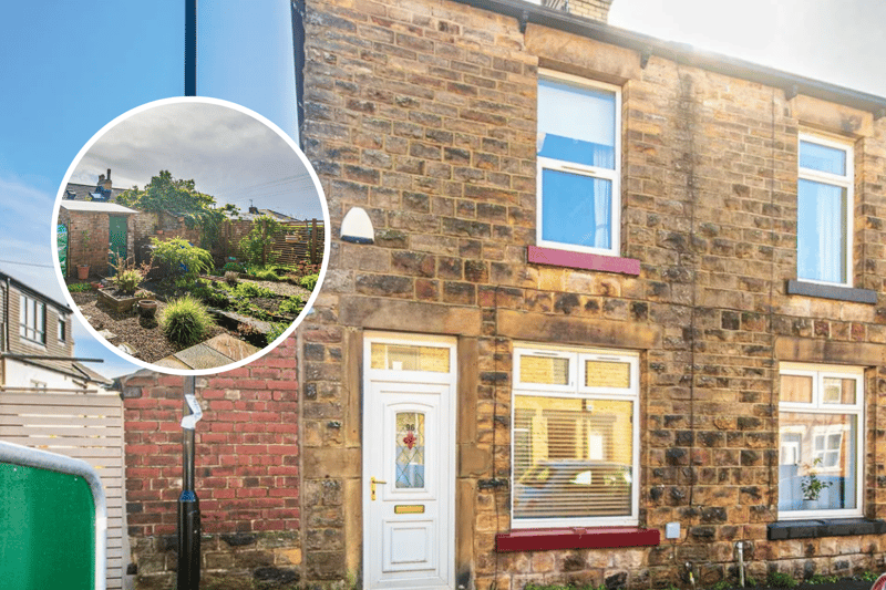 Situated in the heart of Crookes within minutes walking distance of shops, cafes, bars and restaurants is this stone fronted, two bedroom end terrace.
More information via estate agent Saxton Mee: https://www.zoopla.co.uk/for-sale/details/67144045/