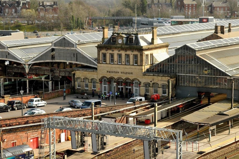 With a huge train station as well as well-connected bus route, Preston offers excellent transport to neighbouring towns and cities.
