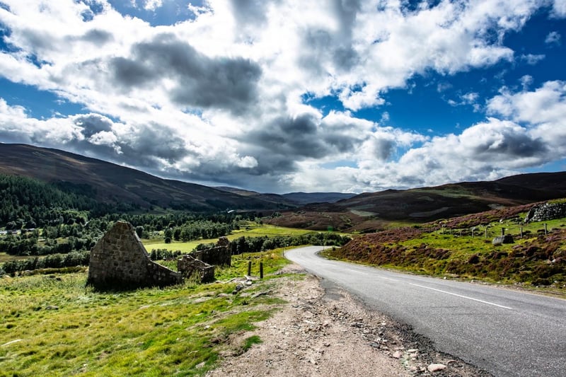 In fifth place is Cairngorms National Park, with a total of 331,923 Instagram posts using its hashtag. Cairngorms is the UK’s largest national park, with breath-taking landscapes including the wild mountains, heather moorlands, forests, and the wetlands and rivers which wind through the flood plains. 