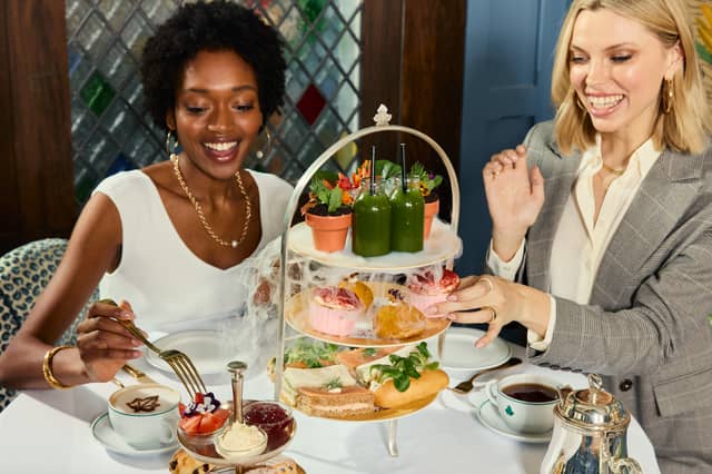 The Ivy, located in Victoria Quarter, has a rating of 4.4 stars from 1,778 Google reviews and is one of the top-rated places for afternoon tea. A customer at this restaurant said: “Loved this cute location for an afternoon tea with my daughter. We ordered the tea tower and it was delicious. The lemon cookie, the cucumber sandwich and scones were my favourite. Service was wonderful and welcoming.”
