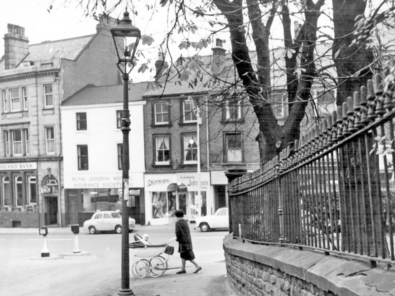 Fulwood Road, Broomhill, in October 1964, showing Midland Bank, Royal London Mutual Insurance Society, Shinnah ladies outfitters, and Johnson Brothers (Dyers)
