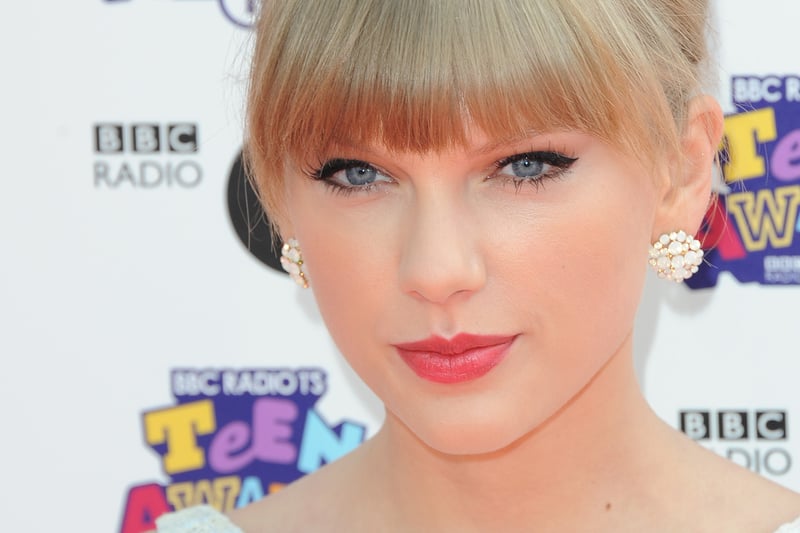She performed her 2012 hit We Are Never Getting Back Together at the awards event.
