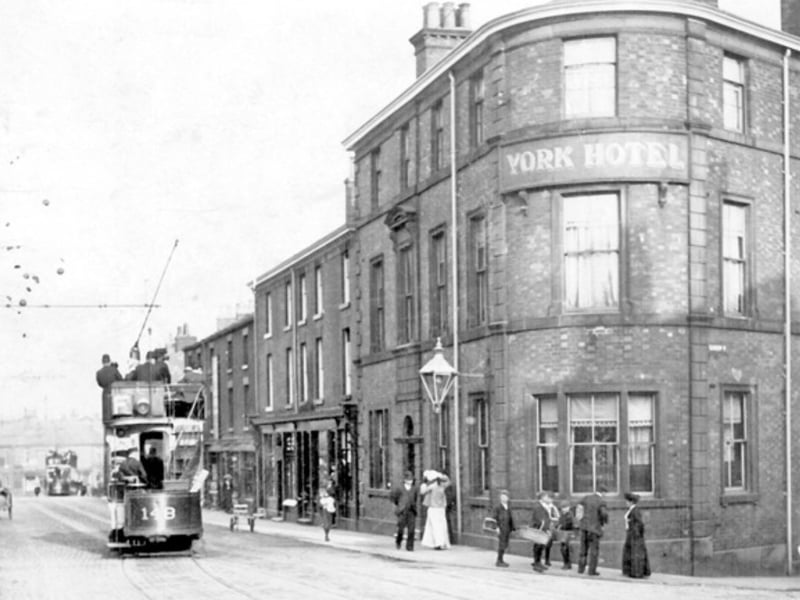 Fulwood Road at the junction with Glossop Road, in around 1904, showing the York Hotel