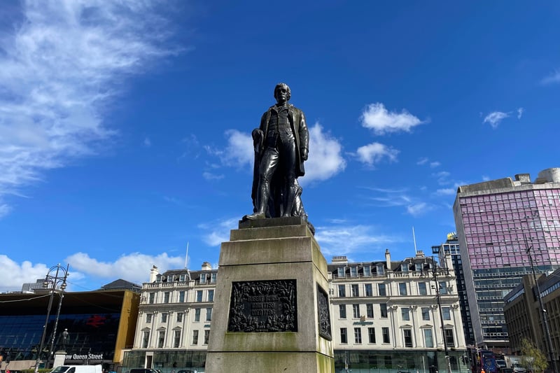 Scotland's national poet Robert Burns' statue was designed by George Ewing and was erected in George Square in 1877. The monument was first under the care of the Dennistoun Burns Club, and was by them lovingly decorated on the anniversaries of the poet’s birth. 
