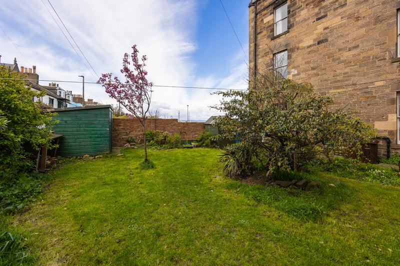 There is a sunny, well maintained communal rear garden enjoying a west-facing aspect with two private bicycle storage spaces located within a locked shed/bike store. Unrestricted parking is available within the street and surrounding streets.