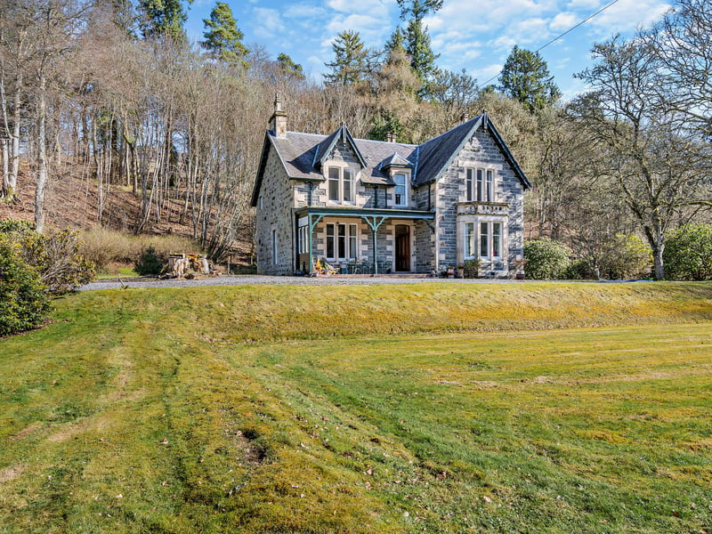 What is it? A C-listed five-bed home filled with characterful period features, plus coach house and paddock.
