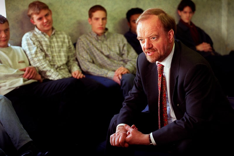 Labour's spokesperson on Foreign Affairs, Robin Cook, talks to sixth form pupils while visiting the school in April 1997.
