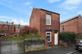 This cute detached home is found in the heart of popular S6.