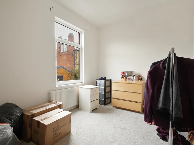 The second bedroom could be utilised in a number of ways if it isn't needed as a bedroom.