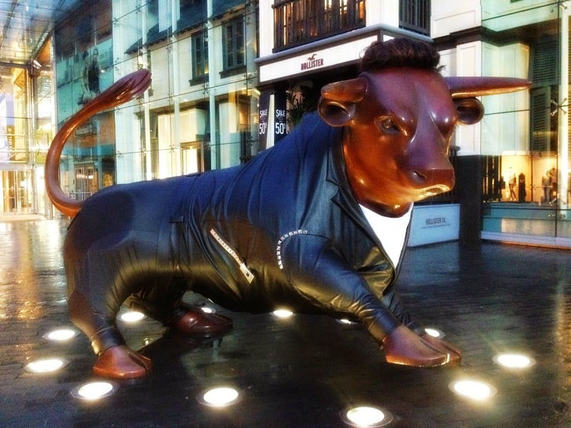 Sporting a slick pompadour, and the iconic leather jacket, the bull channelled the King of Rock ‘n’ Roll. Hound Dog, anyone?