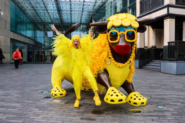In a dazzling Pride ensemble, the bull strutted its stuff, inspired by Drag Race UK’s Ginny Lemon. Sequins, feathers, and fierce attitude!