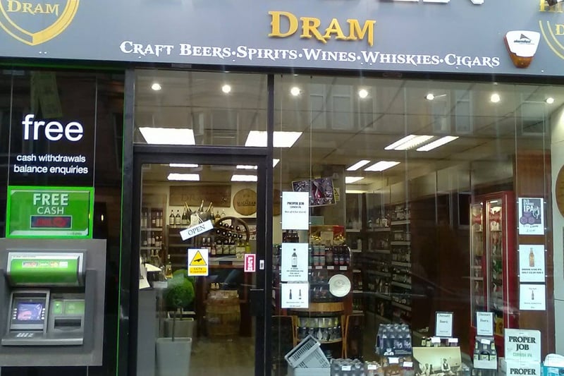 After a day in the sun at the Botanic Gardens, head up to Hidden Dram on Queen Margaret Drive for a carry out before heading up the road. They have a great selection of craft beers with plenty of varieties of gin and whiskies. 
