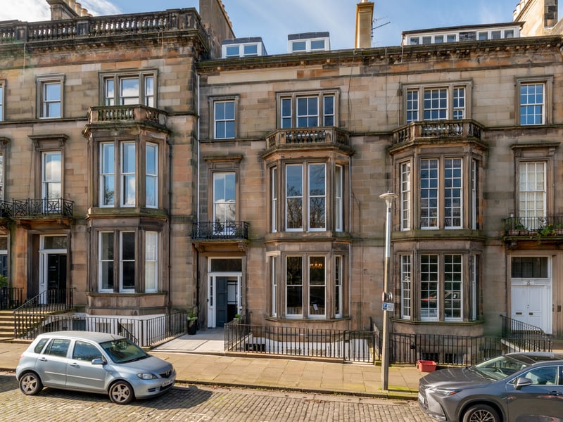 What is it? A recently renovated five-bedroom apartment formed over two lower levels of a Victorian townhouse, built in an enviable location by famed Edinburgh architect John Cessar in 1860.