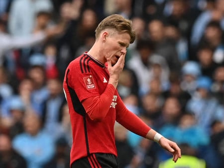 McTominay was in contention to feature on Monday night but did not make the trip to Selhurst Park. He should hopefully be back to face Arsenal.