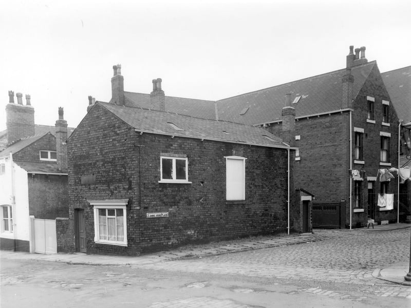 Part of the Newtown area, showing number 1a Lincoln Road at the junction with Moorehouse Place in August 1958. This building has been the premises for various businesses, a joiners in 1899, an upholsterers in 1923, a boot repairer and wireless engineer in 1940 and a biscuit manufacturer in 1947, C Percy Liversidge. Far left, part of the rear of the 'Moulders Arms' is visible.