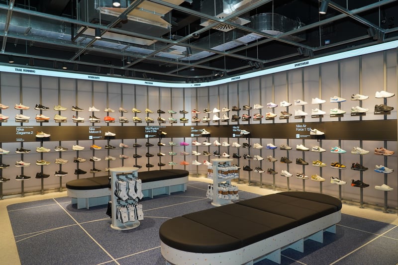 The state-of-the-art shop includes a digitally-powered Footwear Fastlane, which shares footwear product stories, benefits and technical information