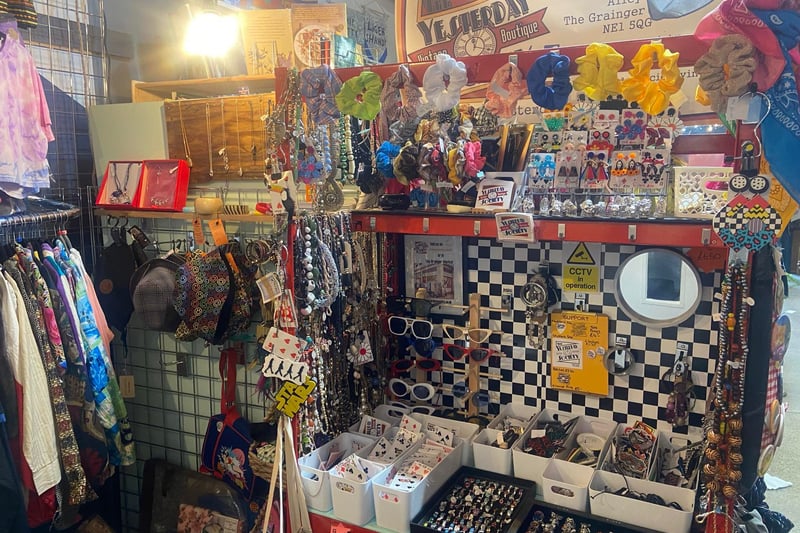 Flea Circus sell a wide range of vintage and handmade clothing and accessories, including jewellery, hats, clothing, hair accessories and more.