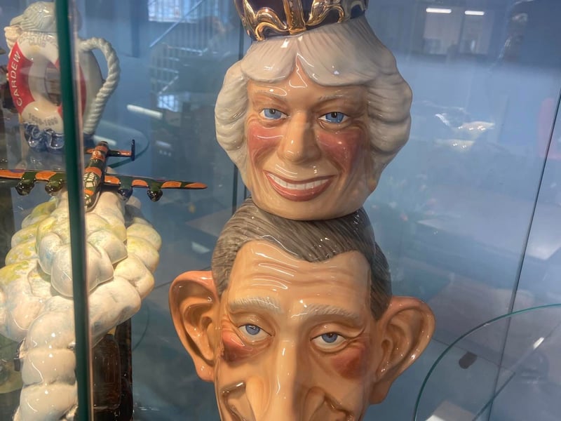 Teapots dedicated to caricatures of the Royal Family.