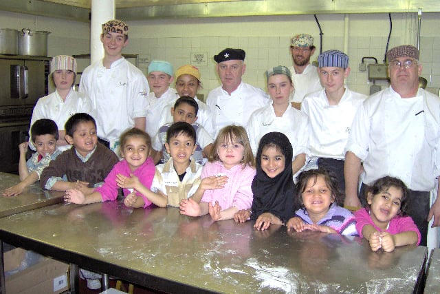 A trip by Greenlands Nursery Infant School to Cutlers Hall in 2007.