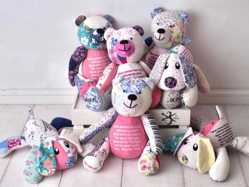 Lots of our readers recommended 3tothread, a Leeds-based business owned by Tarah Finlay. Dannii Lewis said: "This lady is absolutely amazing and her talent is 100% pure. She makes the most stunning memory items and lots more.
Her little business needs to be recognised for the beautiful work she does and the smiles she gives back people."