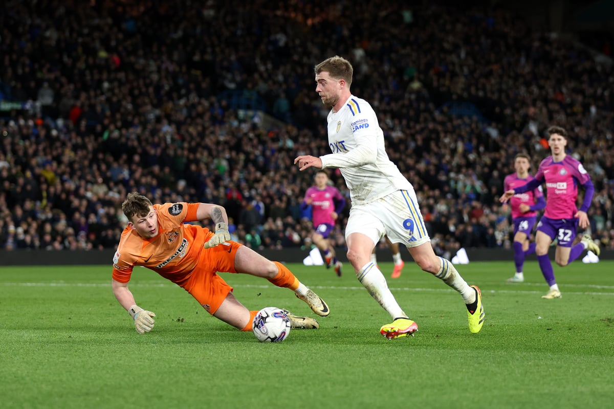 Sheffield United 'prepare bid' as Leeds United 'target' tipped for exit