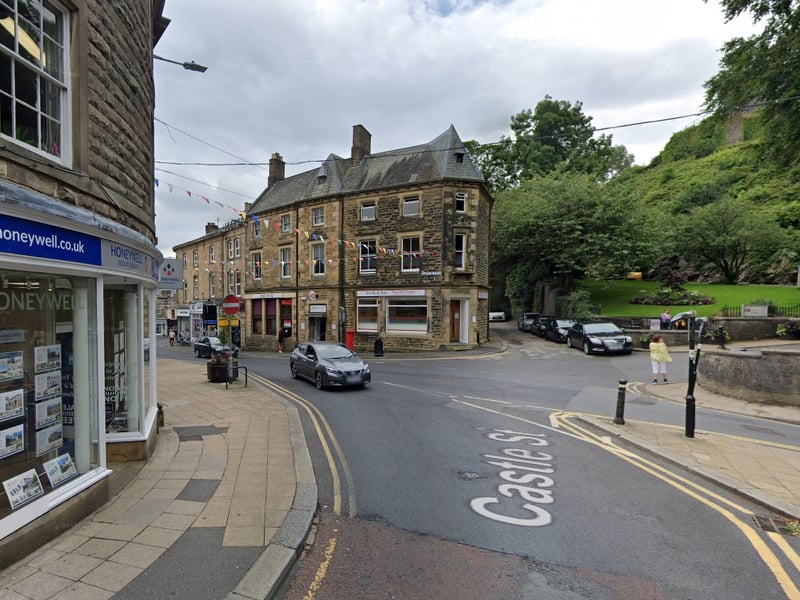 Clitheroe (BB7): £284,410