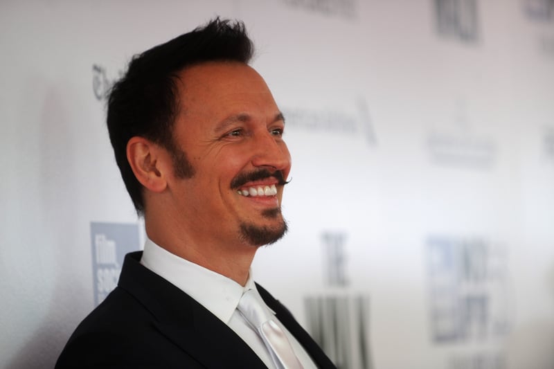 Actor and magician Steve Valentine was born in Bishopbriggs and is best known for his role as Nigel Townsend on NBC's crime drama series Crossing Jordan. 