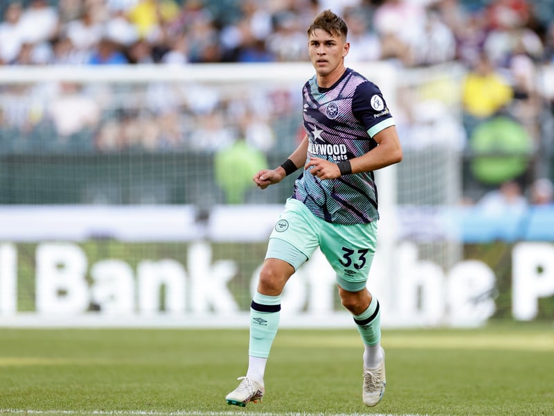 The Brentford loanee has ambitions of helping Oxford reach the Championship.