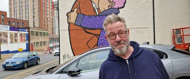 Pete McKee has repainted The Snog. The mural was briefly removed as Fagan's underwent re-rendering works.
