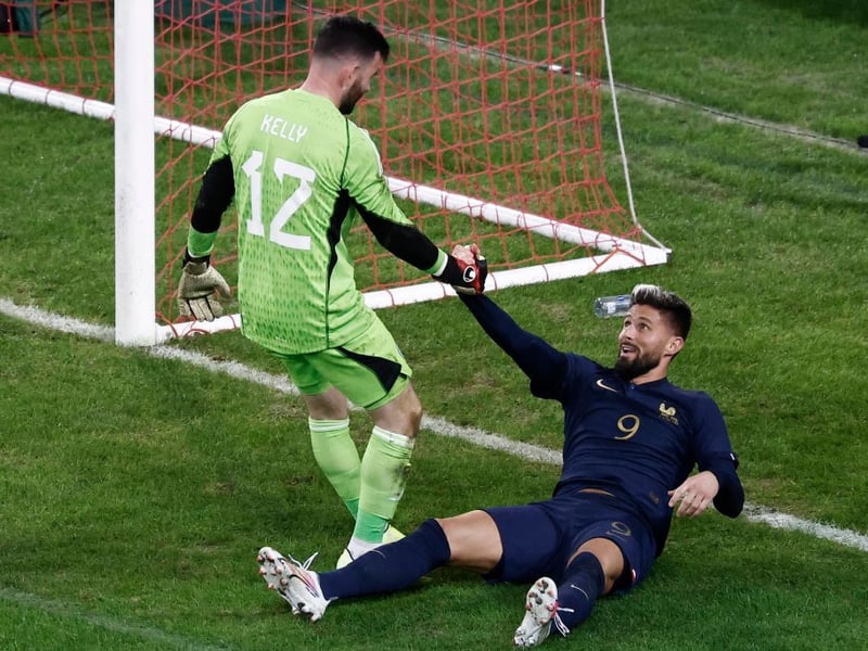 Games: 38 (Started 38)
Clean sheets: 3
Goals conceded: 59
Penalties saved: 2 of 8.
Average rating (as per FotMob): 6.44