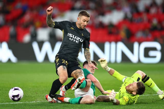 Made a couple of good saves to deny Jay O'Shea and Nicolas Milanovic though the latter was to make amends for an under-hit clearance. Saved by the offside flag after charging off his line in the second half.