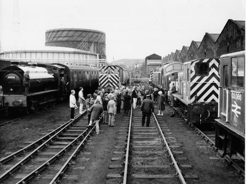 The launch of the South Yorkshire Railway Founders' Club at the South Yorkshire Railway, Meadowhall, in January 1993.
There were 45 preserved locomotives a the site, owned by the society and individuals. The line was buil tin 1847 and was used by passengers until 1958.