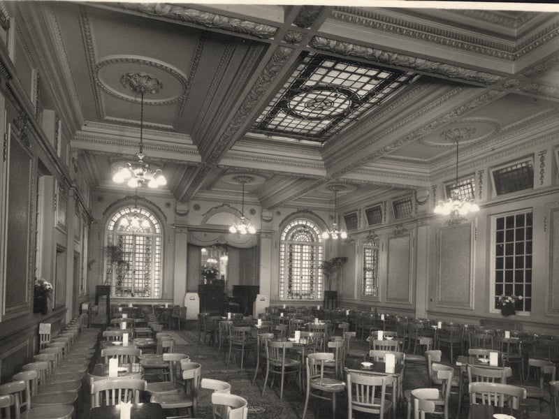 County Hotel, corner of Church Street and the Promenade, 1930s
