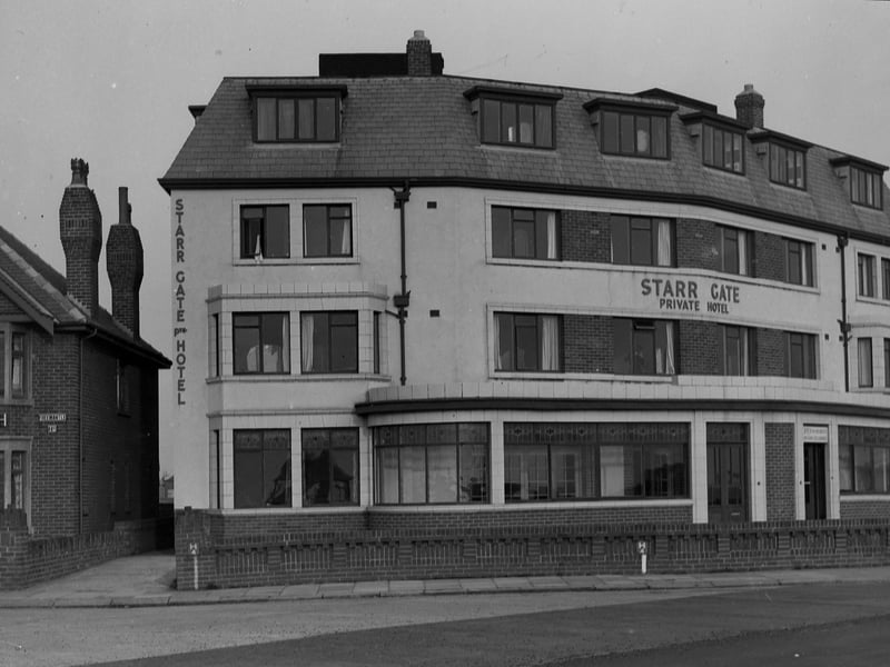 The Starr Gate Private Hotel at the junction of New South Promenade and Freemantle Avenue, 1960s